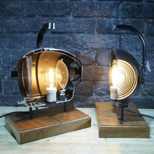 Patt 123 Theatre Cross-Section Lamp on stand 02