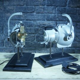 Patt 23 Theatre Cross-Section Lamp on stand 01